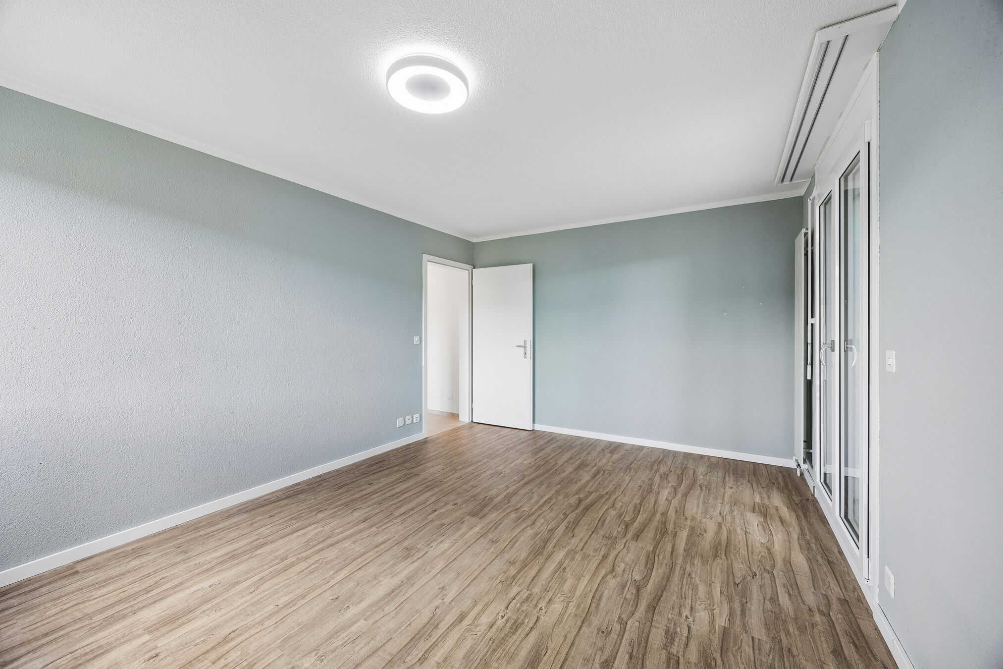 Zimmer in ruhigen Blautönen